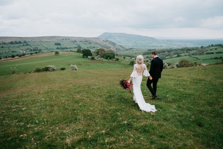 Sugar Loaf Barn Wedding > Tara & Patrick