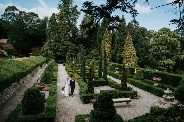 Thornbridge Hall Photography > Debbie & John