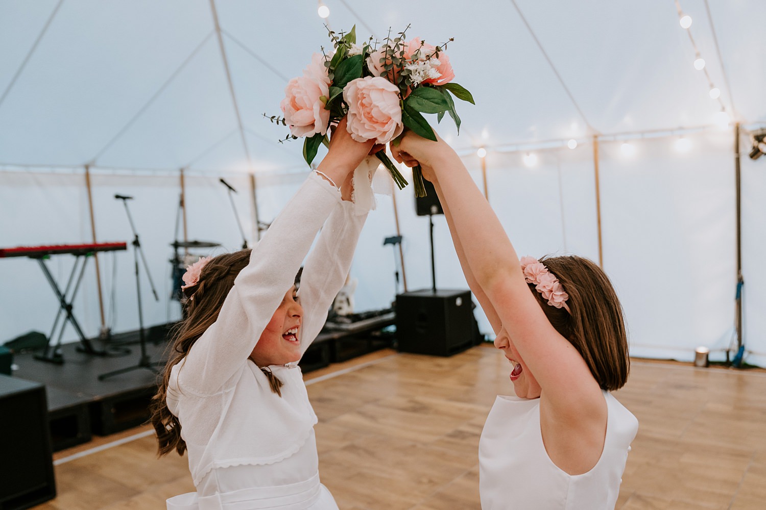 marquee wedding on penrice castle estate 0008